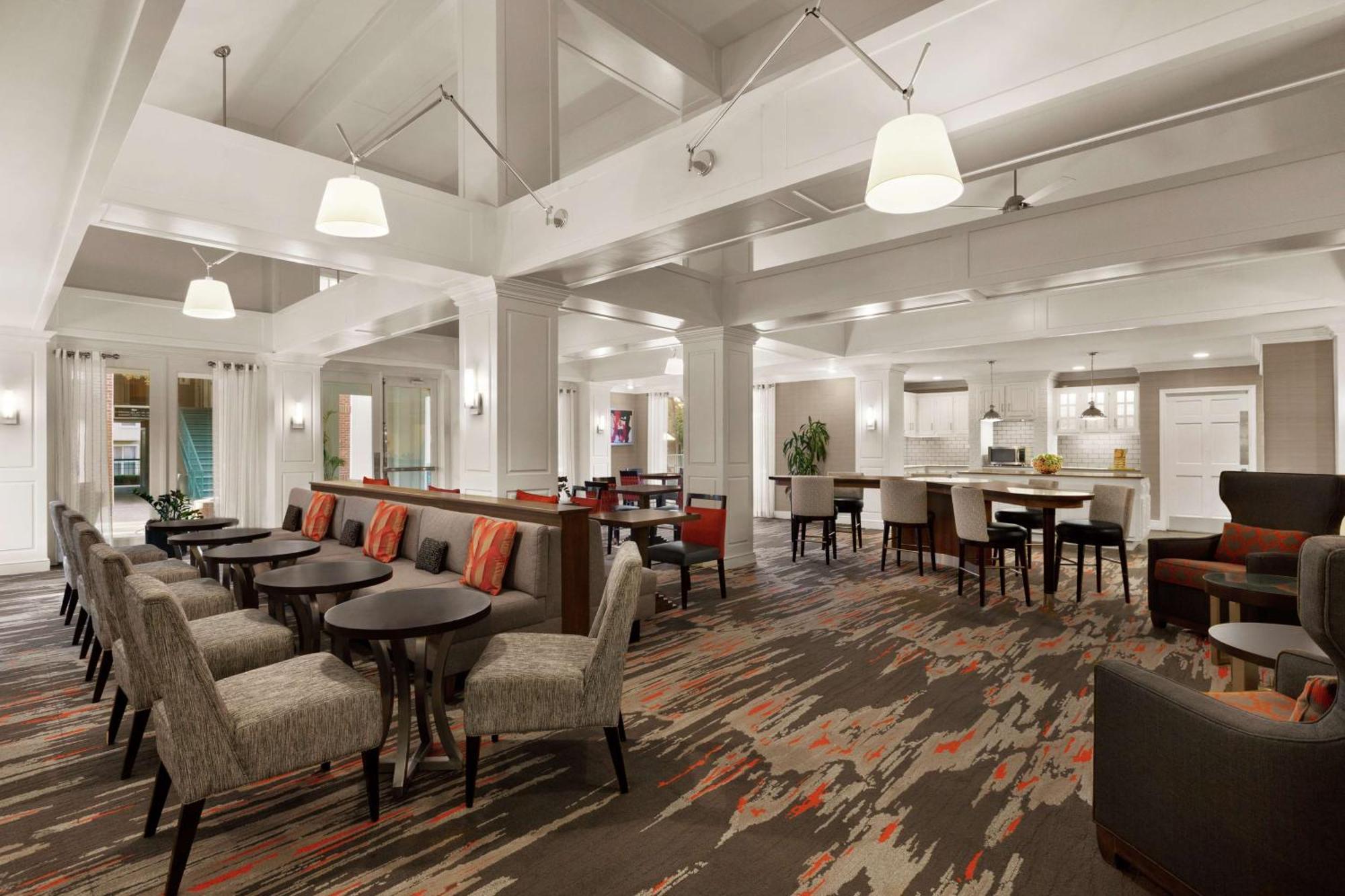 Addison Suites Extérieur photo
