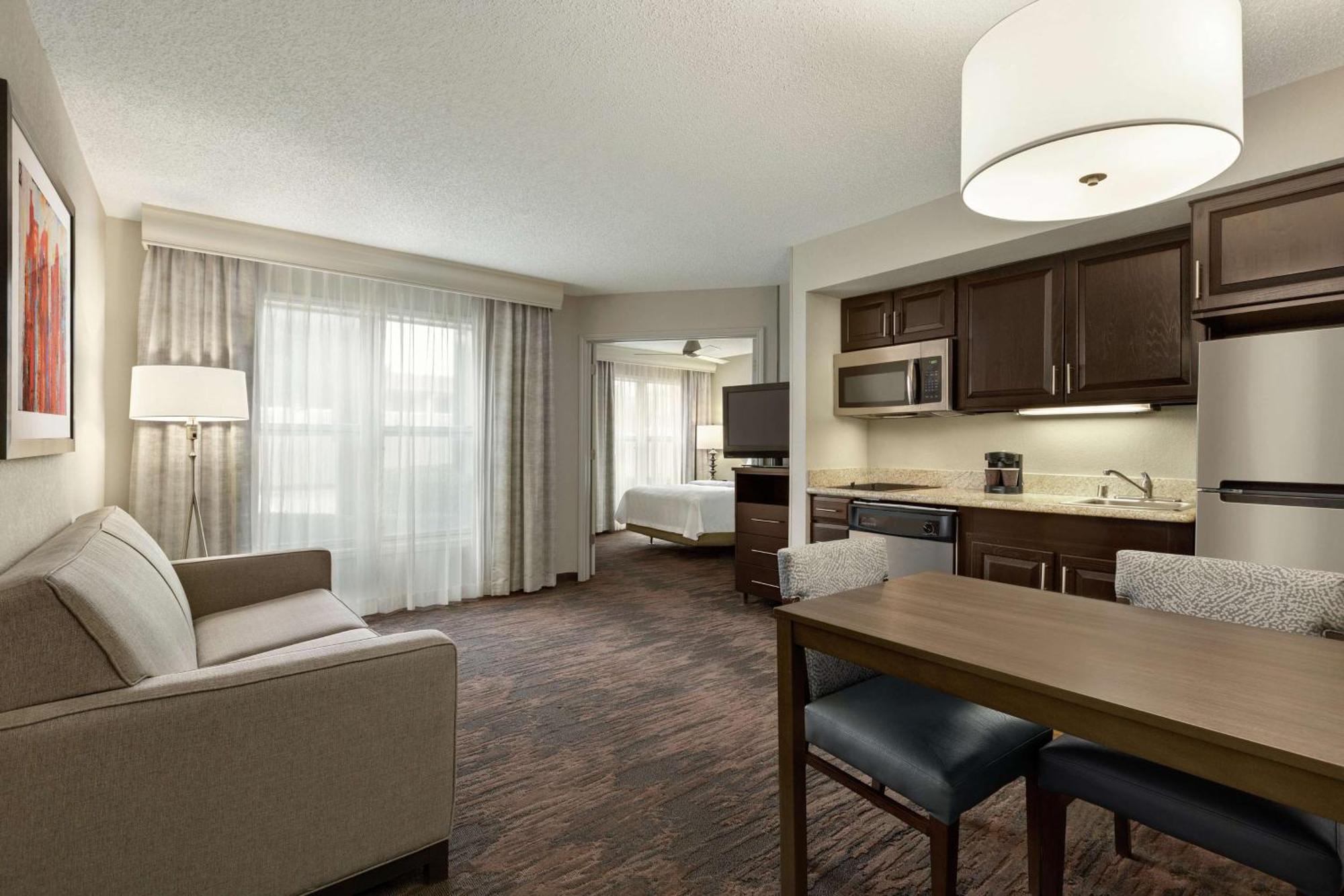 Addison Suites Extérieur photo