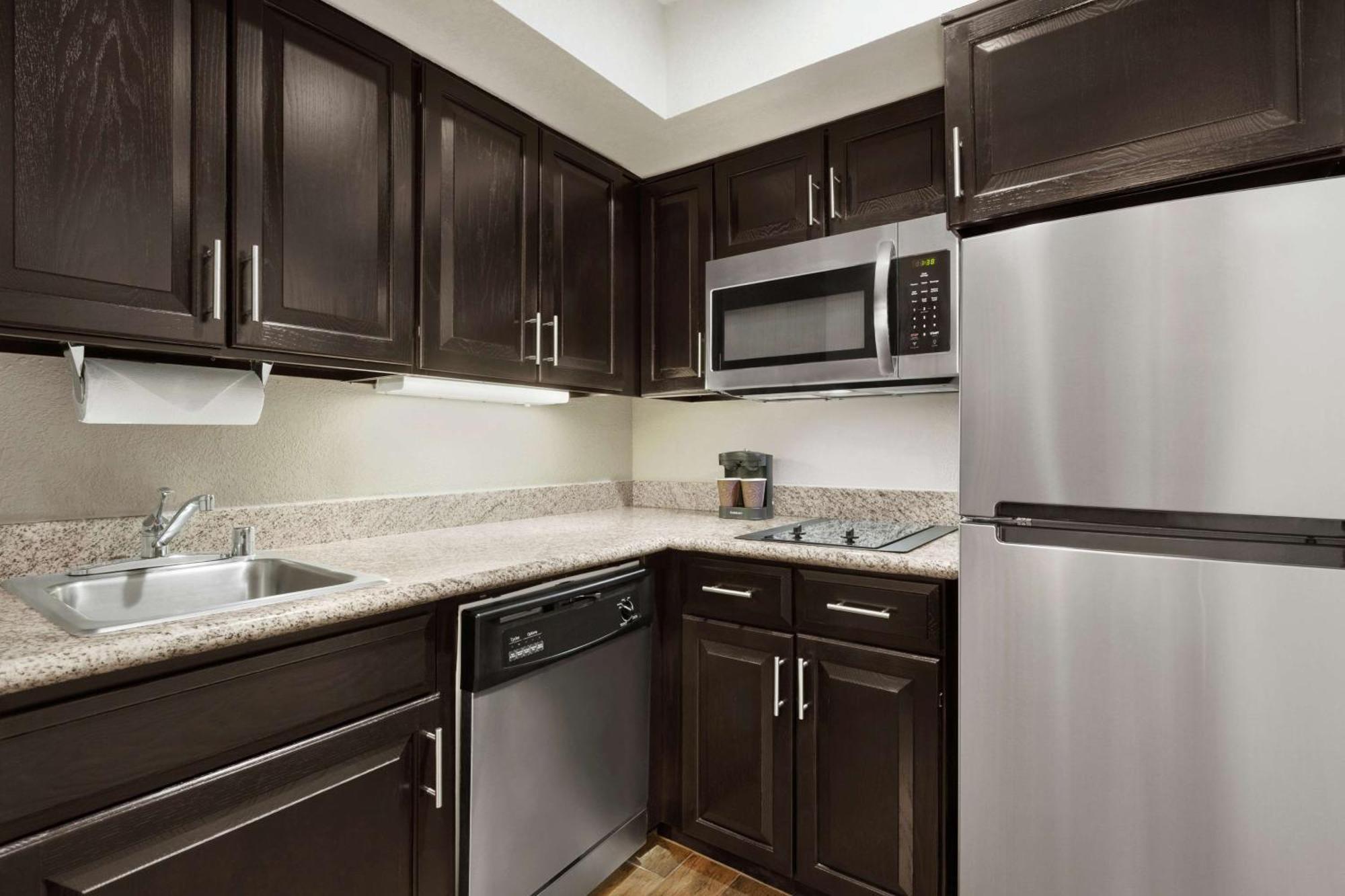 Addison Suites Extérieur photo